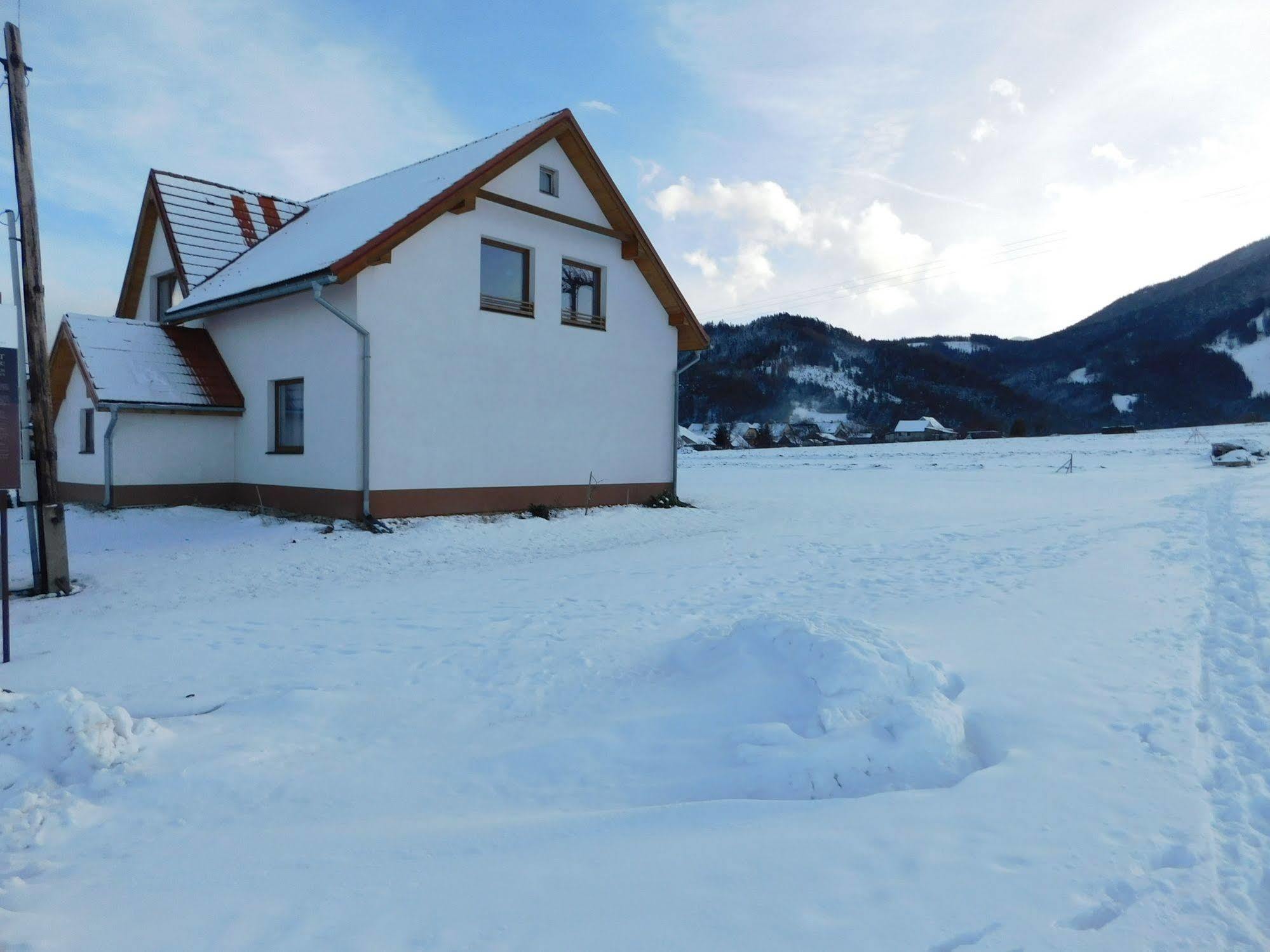 Apartmany Tania Závažná Poruba Extérieur photo
